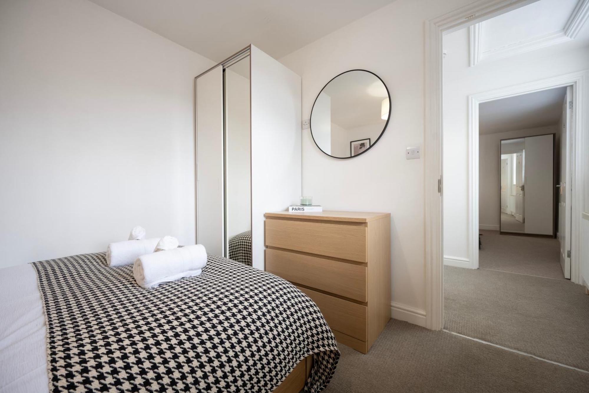3-Bedroom Charming Central House Canterbury Dış mekan fotoğraf