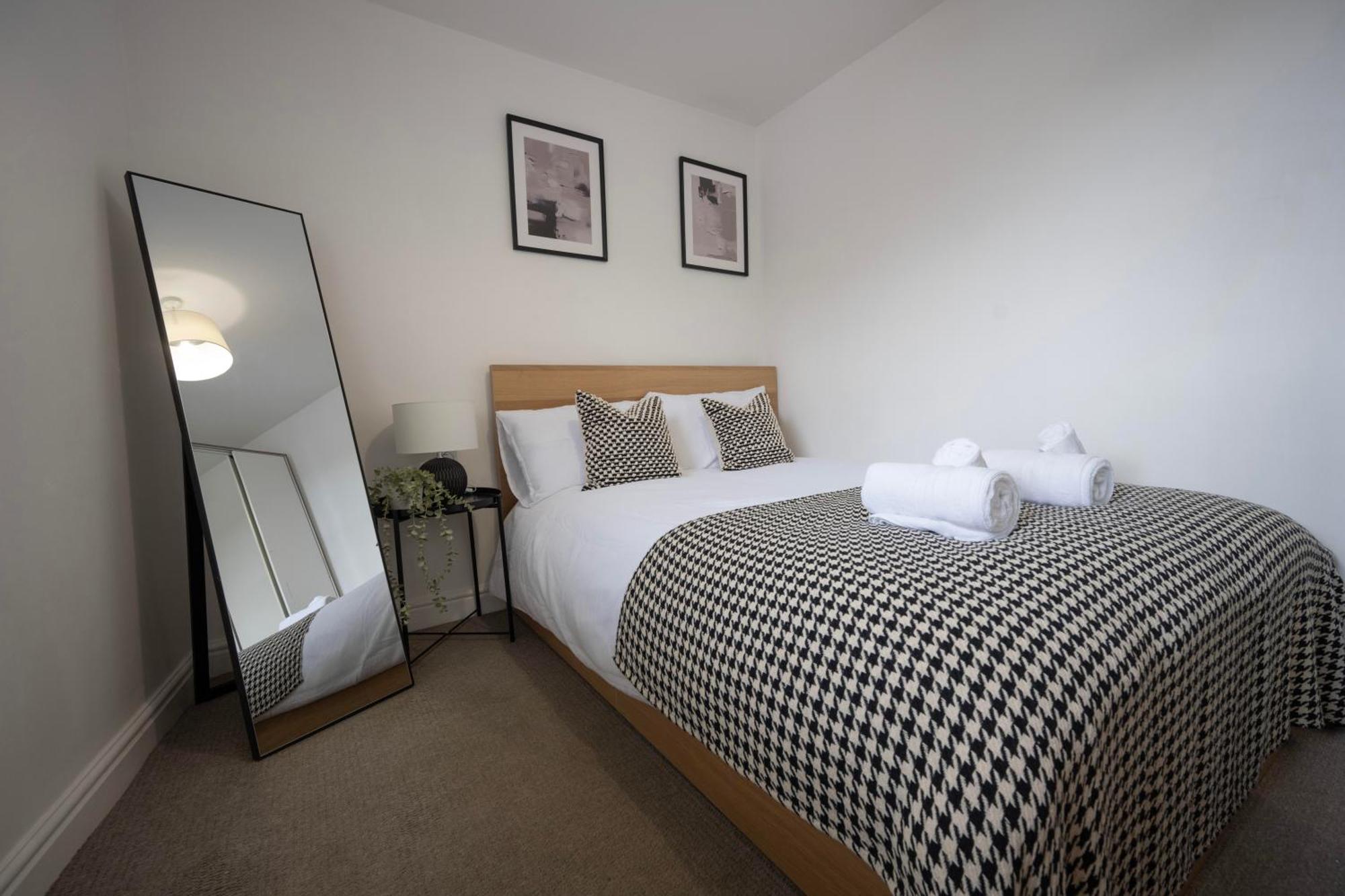 3-Bedroom Charming Central House Canterbury Dış mekan fotoğraf